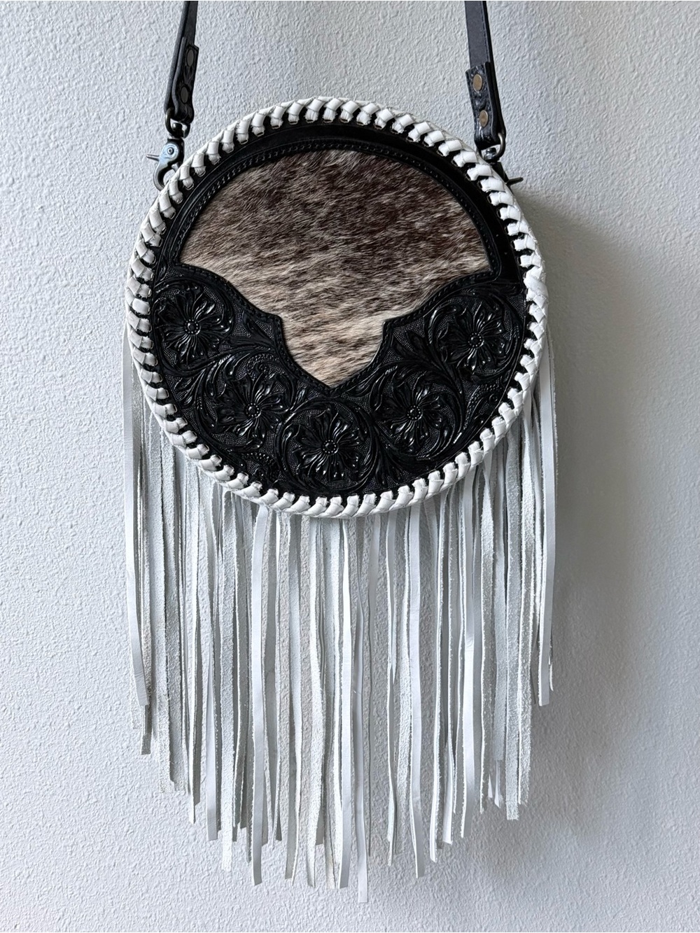 Leather Belles Cowhide Tooled Leather Round Canteen Fringe Festival Western Bag - Picture 9 of 9